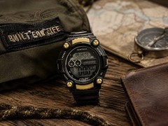 Armitron 40/8439 Digital Sport Watch 330FT Water Resistant Chronograph Alarm EL