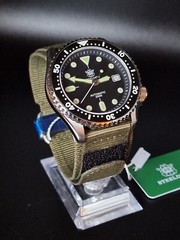 Seiko NH35A Automatic Mechanical 41mm Military Dive Watch by Steeldive