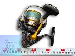 Fishing Daiwa Reel REVROS LT 3000-CH Spinning Reel