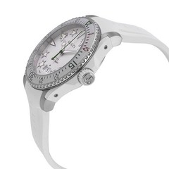 Gucci Men’s Quartz Dive Watch Eye-Catching Unique White Dial Model # YA136337