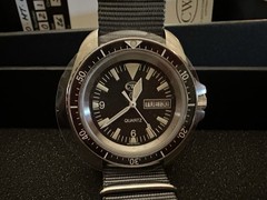 CWC ROYAL NAVY MAT TOP SBS DIVERS QUARTZ DAY DATE MK.2 DIVE COMBAT Watch