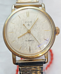VINTAGE ELGIN DURAPOWER 19 JEWELS ANTI-MAGNETIC GOLDEN CASE MEN’S WATCH EB-3