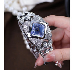 Nuevo reloj de pulsera de cuarzo para mujer con diamantes, resistente al agua