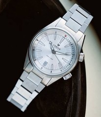 Lorier Hydra ii LIMITED EDITION – 150 in the WORLD!! Worn & Wound