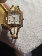 vintage ladies closed face watch gold toned with new battery