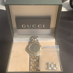 Gucci 9000M Two-Tone Stainless Steel Quartz Watch Gray Dial Date Box Manual