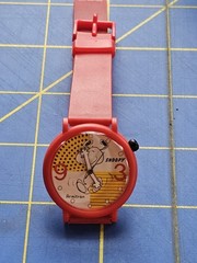 1990s Dancing Snoopy Peanuts Red Armitron Wristwatch Japan Movement – Works!