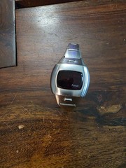 Vintage Pulsar P-4 Ladies Executive Digital QUARTZ LED Watch Need Battery Repair