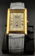 Vintage Seiko slim tank – gold dial, gold details refurbished – wow.