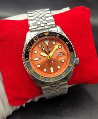 Vintage Refurbished Seiko Stainless Steel Automatic Salmon Dial Men’s Watch