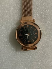 Vintage Unbranded women’s Watch-New Battery-Works-Magnetic Adjustable Clasp