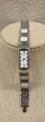 Luxurious BCBG MAXAZRIA Ladies BG8007 8 Diamonds Dial Markers Stainless Steel