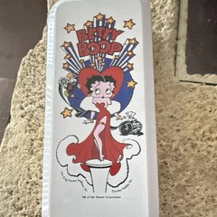 Betty Boop Quartz Analog Wristwatch Gold Tone Case Black Velvet Strap Box Papers