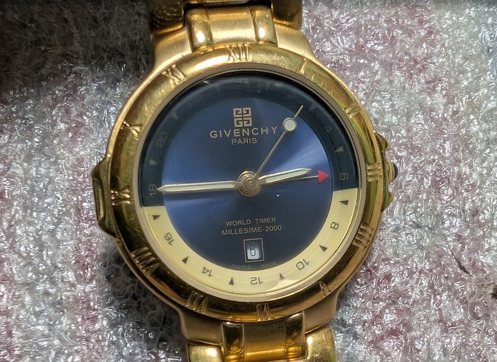 RARE GIVENCHY MILLESIME 2000th Anniversary REG.1569465 Quartz Watch NEW BATTERY