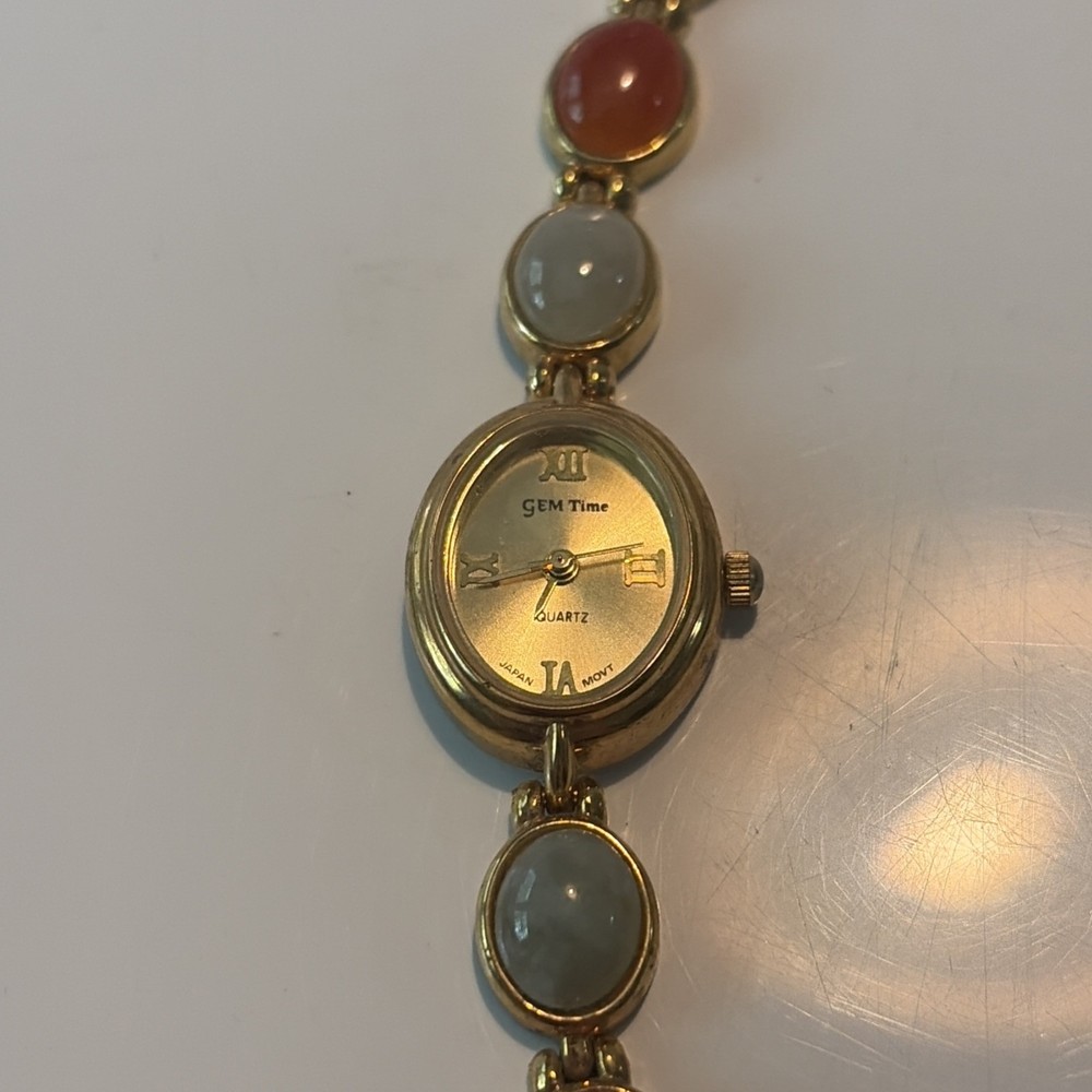 Gem Time Women’s Gold Tone Watch Gems Not Working