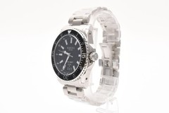 *TOP MINT w/ Box* Gucci YA136301 Dive Black Dial Stainless Steel Men’s Watch