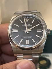 2025 Mint Rolex Oyster Perpetual 41mm Black Dial 124300 – Full Set