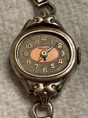 Vintage Seeland Watch Ladies 17 Jewels Swiss Made w/Band Keeps Time No Crystal