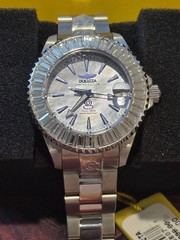 Invicta Pro Diver Women’s 38mm Automatic Blue MOP Limited Edition Watch 44317