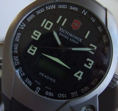 ULTRA RARE SWISS ARMY Men ST5000 LED Digital Compass TITANIUM Watch w/PATHFINDER