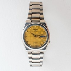 Vintage Seiko 5 Automatic 7019-8180 Yellow Honeycomb Dial Stainless Steel Watch