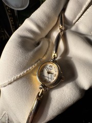 Vintage Timex Essentials Women’s Quartz Gold-Tone Bracelet Watch White Dial