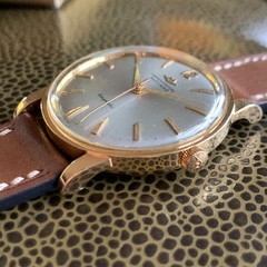 Vintage Movado Kingmatic Chronometre 18K Solid Gold Automatic Wristwatch