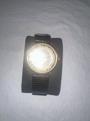 vicence Watch. Only The Bezel Is Gold 14 K
