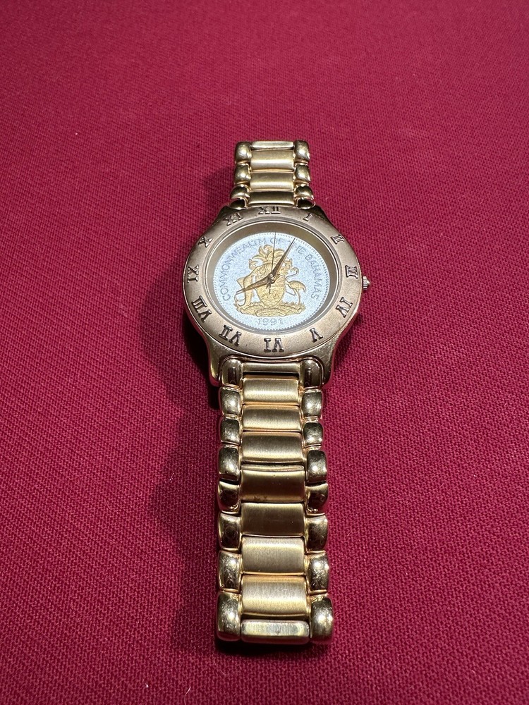 Vintage CoinWatch Common Wealth Of The Bahamas Men’s Quartz Coin Watch