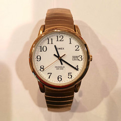 Timex Indiglo Quartz Wristwatch White Dial Arabic Date Gold Bracelet 30m