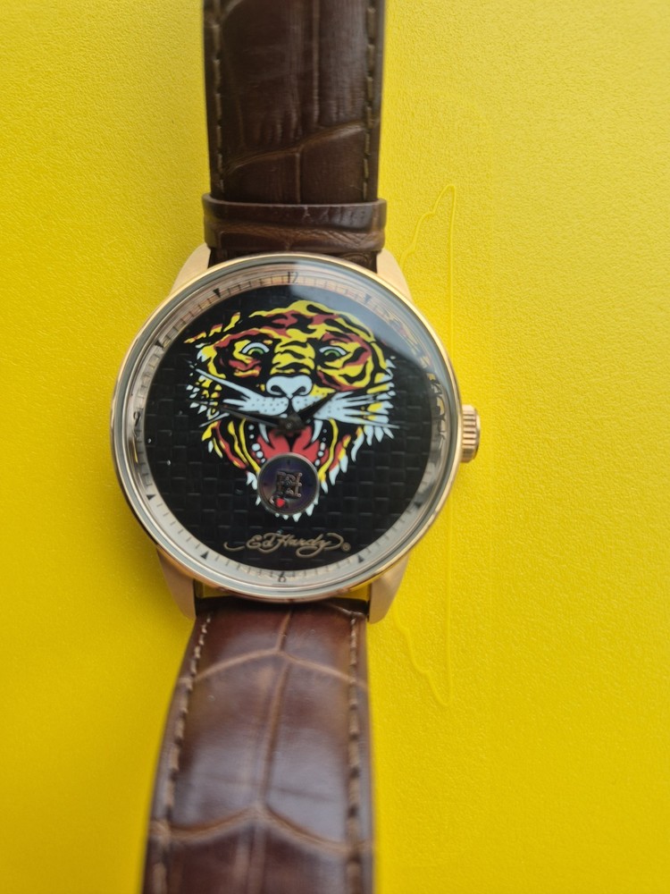 Ed Hardy Men’s Brown Leather Strap Tiger Head Logo Japan Movt ZE-TG 0352