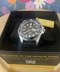 Invicta Pro Diver Shark Men’s Watch Black Silicone Band/Black Dial 47161 New