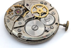 Vintage ONSA 17 Jewels Swiss Manual Wind Men’s 27mm Watch Movement PARTS REPAIR