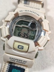 23 CASIO G-SHOCK wristwatch in operation DW-9500