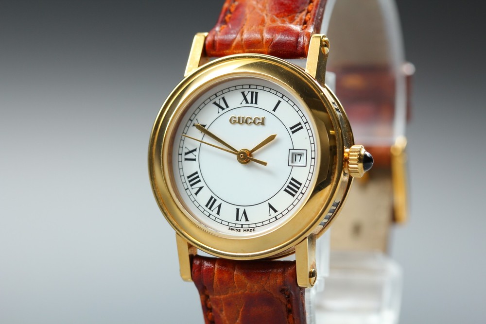 [MINT] GUCCI 7200L 26mm White Roman Dial Quartz Women’s Watch From JAPAN
