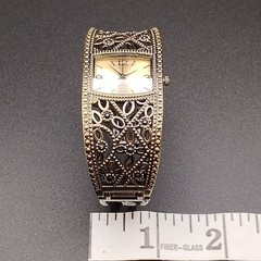 Elegant Vintage Style Bangle Cuff Watch Women’s Quartz Antique Gold Tone