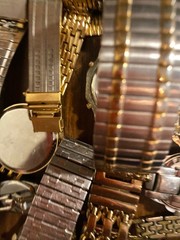 HUGE Lot 80 Vintage Now Used Watches few run GoldSilver Tone ELGIN SEIKO BULOVA+