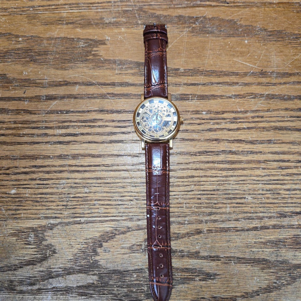 Xinslon Chinese translucent watch – Glowing Watch Hands