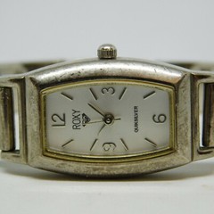 ROXY Quiksilver RX1900 Silver Tone Quartz Analog Ladies Watch Sz. 6 1/2″