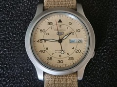 SEIKO 7S26 02J0 AUTOMATIC SPORTS WATCH BEIGE & BLACK DIAL CANVAS STRAP A CLASSIC