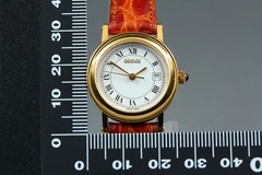 [MINT] GUCCI 7200L 26mm White Roman Dial Quartz Women’s Watch From JAPAN