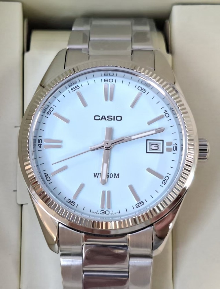 Casio UTP-1302PD-2A2 Stainless Steel Band 35 mm Dail Blue Unisex Adults Watch