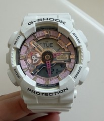 Casio G-Shock Women’s GMA S110MP 5425 White /pink / silver
