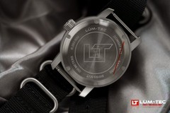 Lum-tec Dive Watch Combat B73 200M BGW9 Super-Luminova 2 straps US Made 43mm NIB
