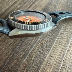 Authentic Seiko 2625 0010 Vintage Orange Dial Diver Quartz Watch 36.9mm Boy Size