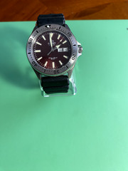ORIENT AUTOMATIC F692-UAA0 RARE RED DIAL GORGEOUS ACCURATE NEW RUBBER STRAP