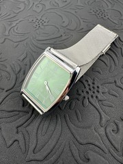 GREEN DIAL Vintage Seiko Slim Quartz Men’s Wrist Watch