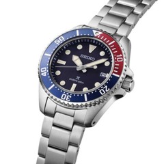 Seiko Prospex Solar Diver’s Blue Red Blue Stainless Steel Men’s Watch SNE595P1