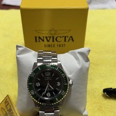 Invicta Pro Diver Men’s Quartz Diver WR 50m Green Bezel Black Dial Box