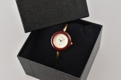 BOX Vintage GUCCI Change Bezel 11/12 Red Women’s Gold Qz 165mm Watch JAPAN
